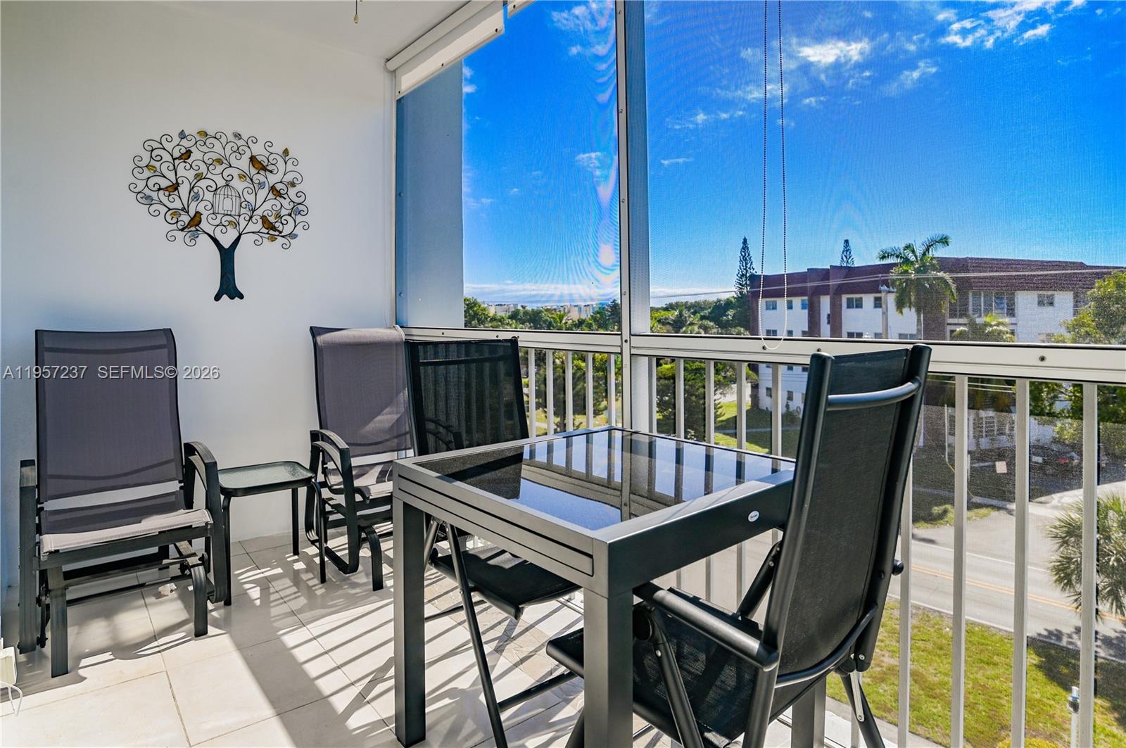 4751 NW 21st St #401 Lauderhill, FL 33313