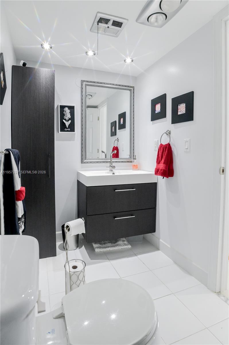 4751 NW 21st St #401 Lauderhill, FL 33313