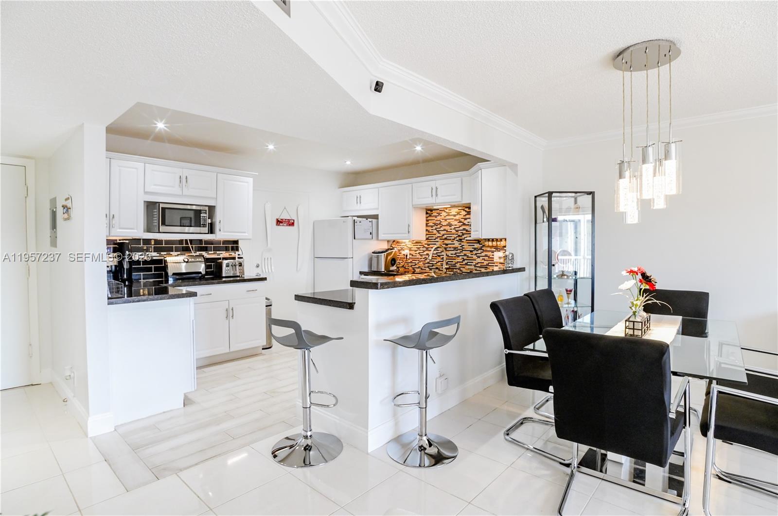 4751 NW 21st St #401 Lauderhill, FL 33313