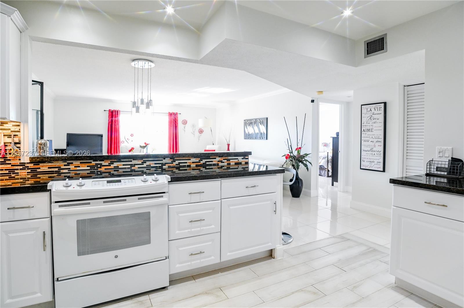 4751 NW 21st St #401 Lauderhill, FL 33313