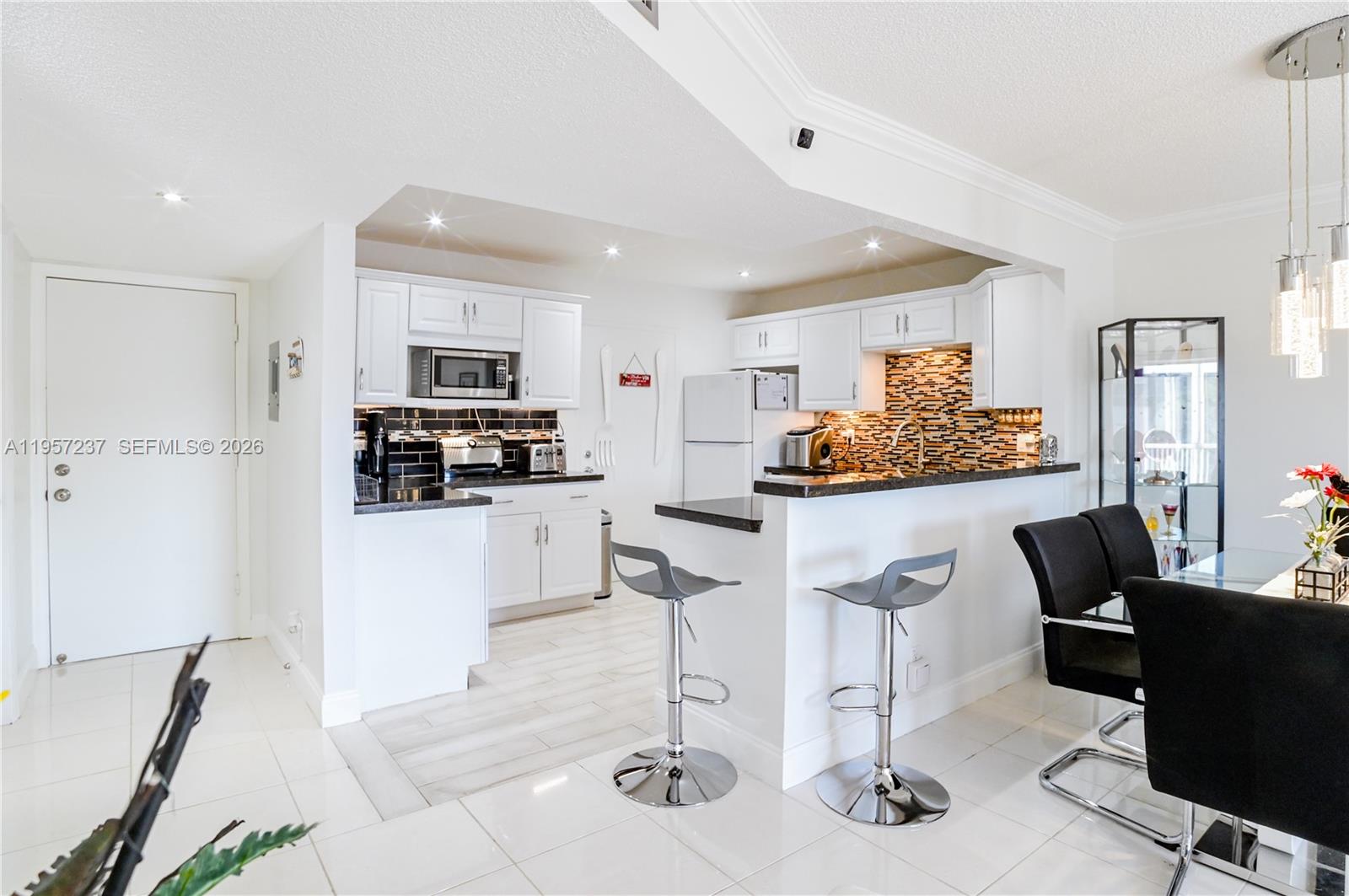 4751 NW 21st St #401 Lauderhill, FL 33313