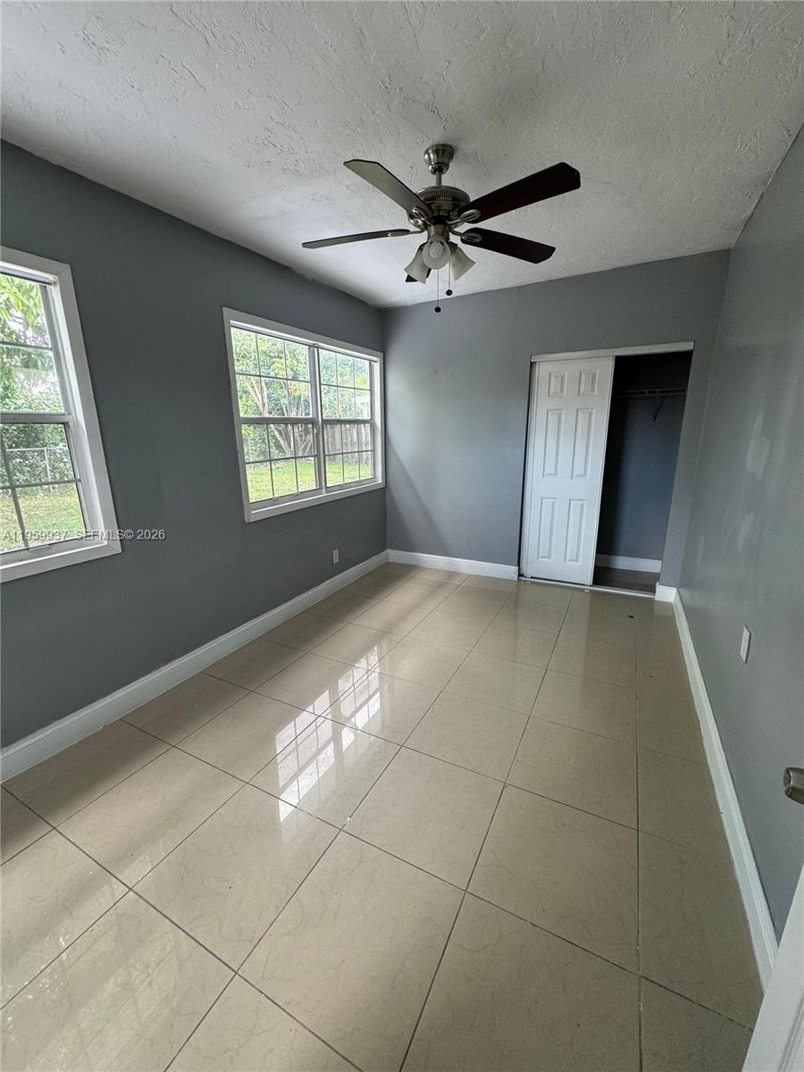 8521 NW 25th Ct Sunrise, FL 33322