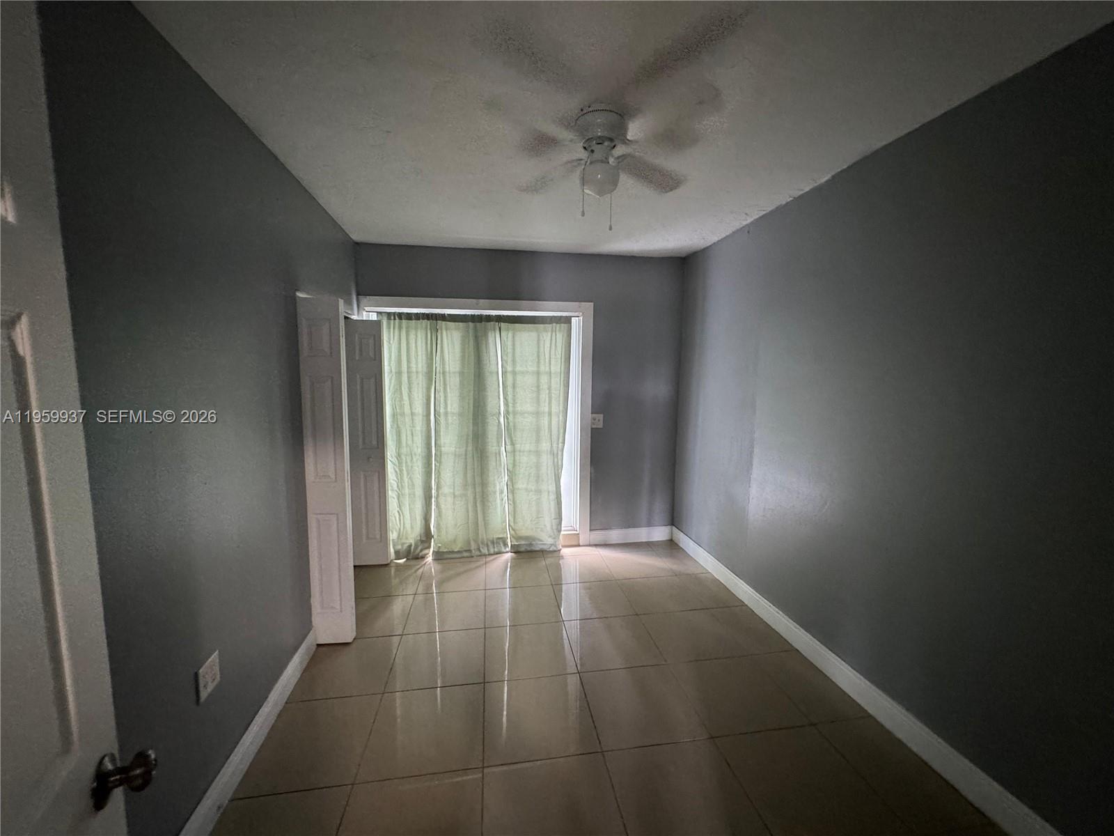 8521 NW 25th Ct Sunrise, FL 33322
