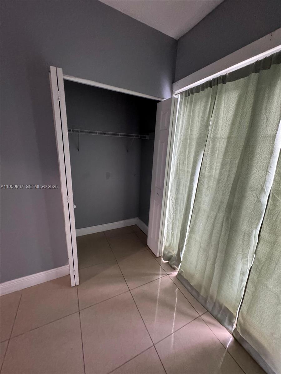 8521 NW 25th Ct Sunrise, FL 33322