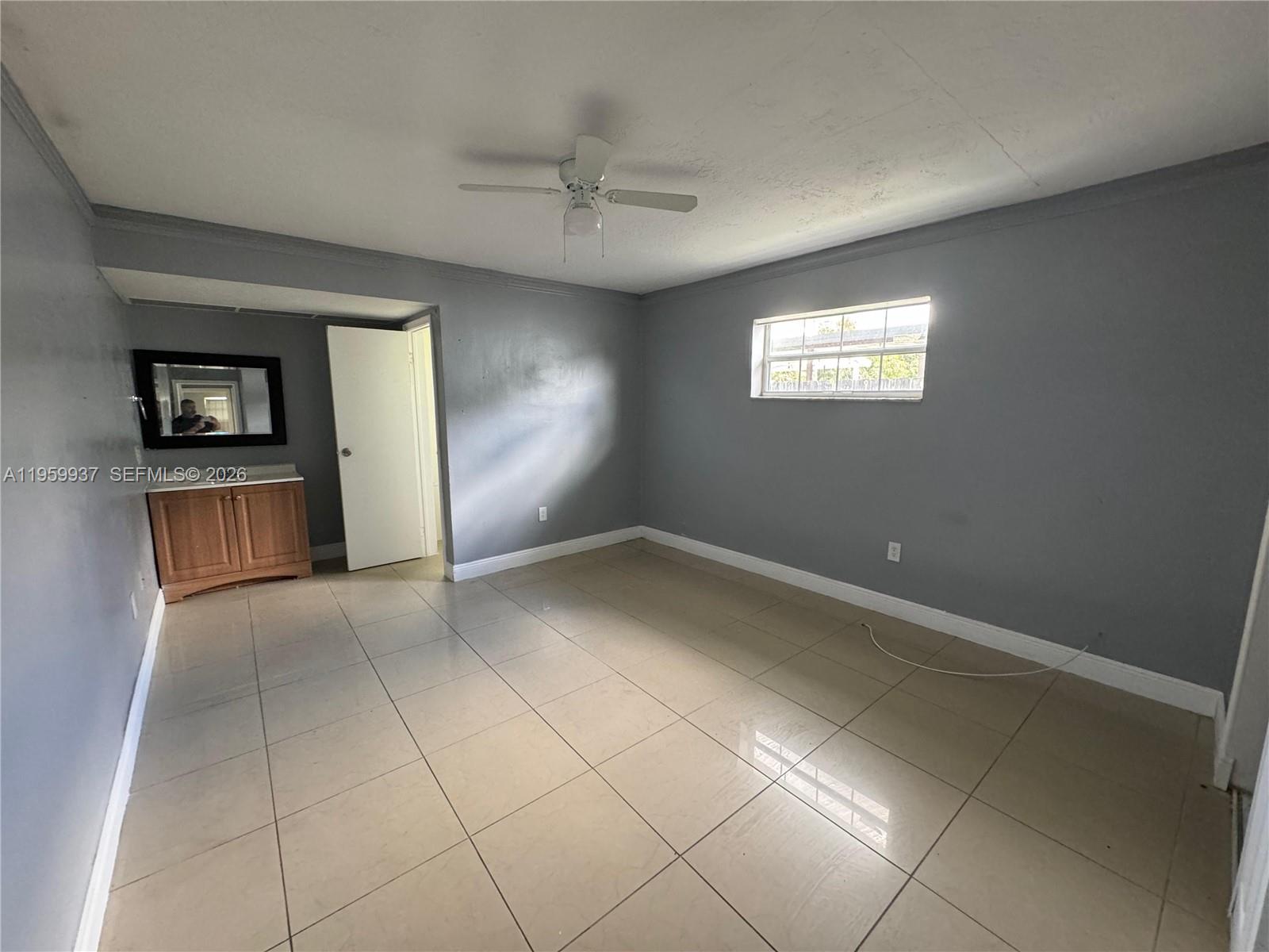 8521 NW 25th Ct Sunrise, FL 33322