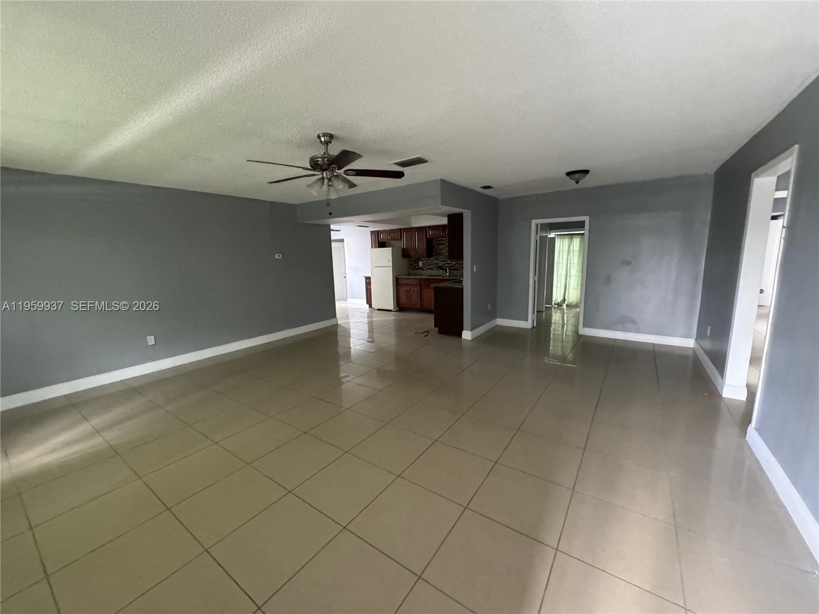 8521 NW 25th Ct Sunrise, FL 33322