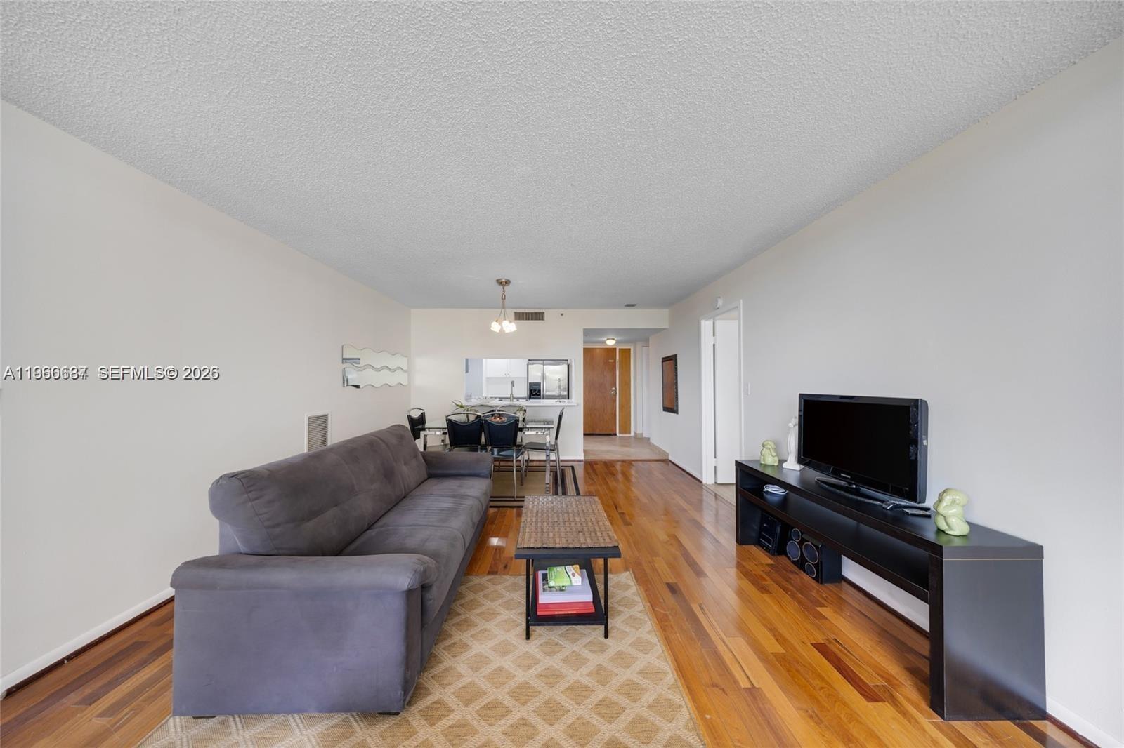 7601 E Treasure Dr #510 North Bay Village, FL 33141