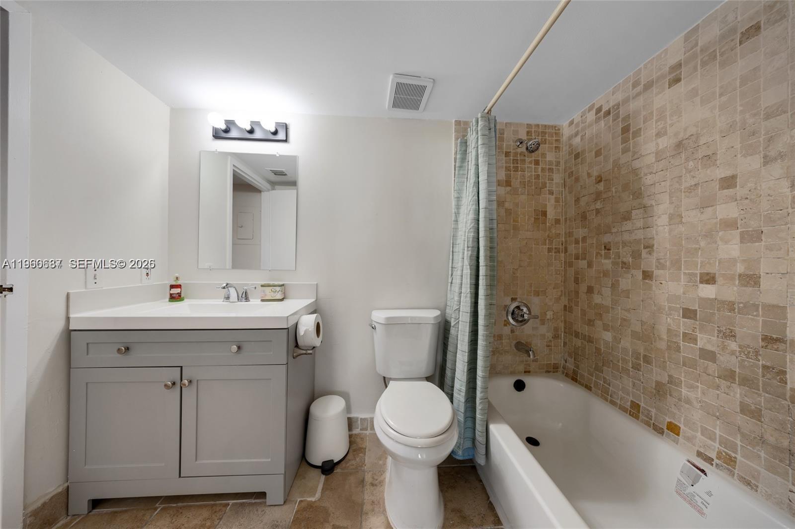 7601 E Treasure Dr #510 North Bay Village, FL 33141