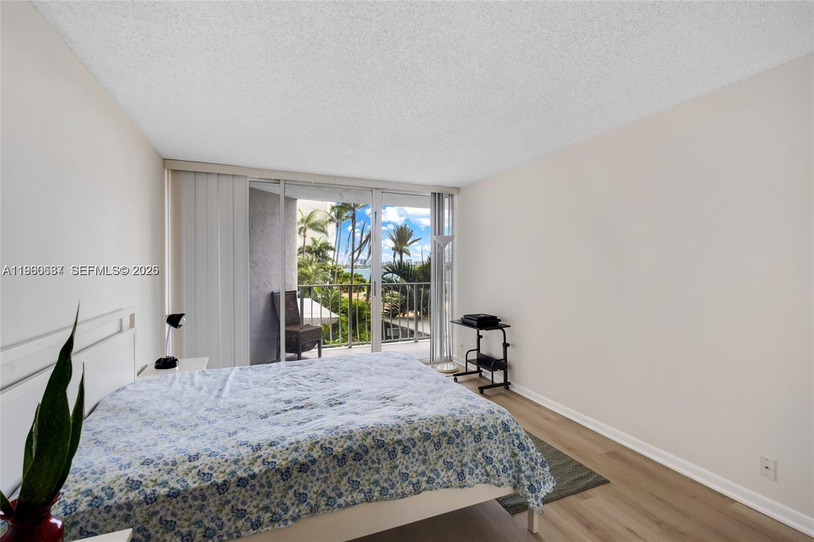 7601 E Treasure Dr #510 North Bay Village, FL 33141