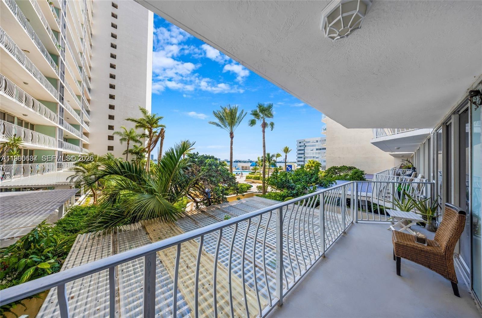 7601 E Treasure Dr #510 North Bay Village, FL 33141