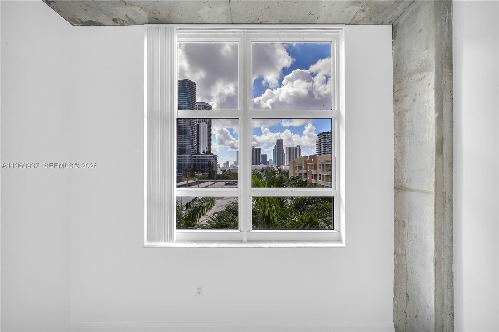 image Cite on the Bay West12