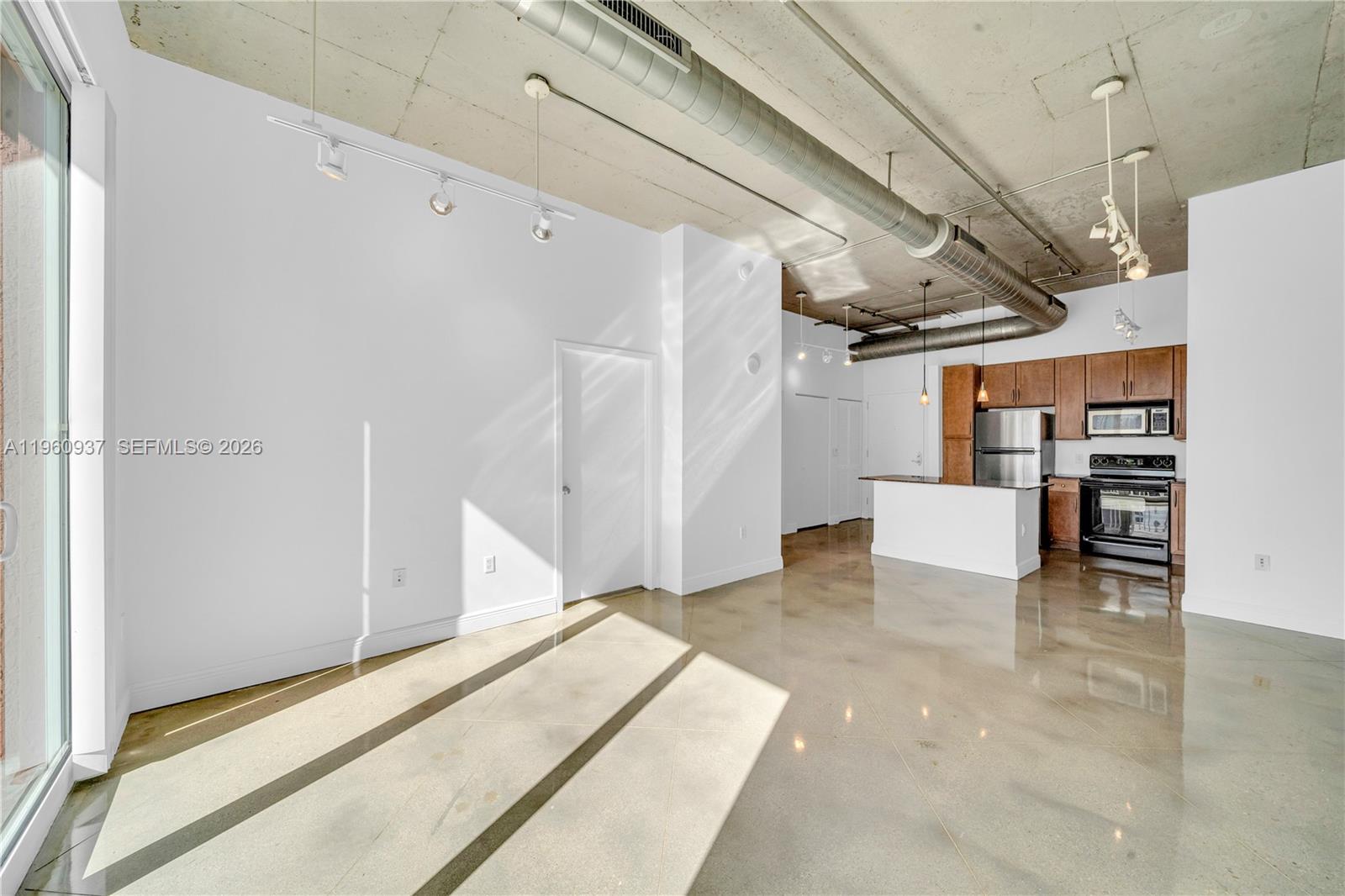 image Cite on the Bay West3