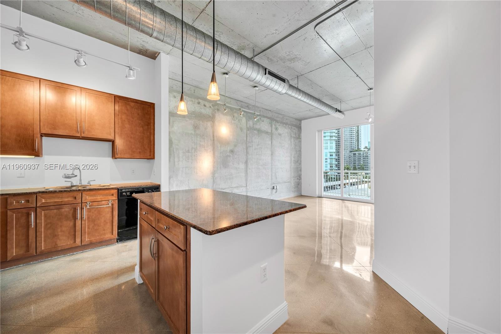 image Cite on the Bay West5