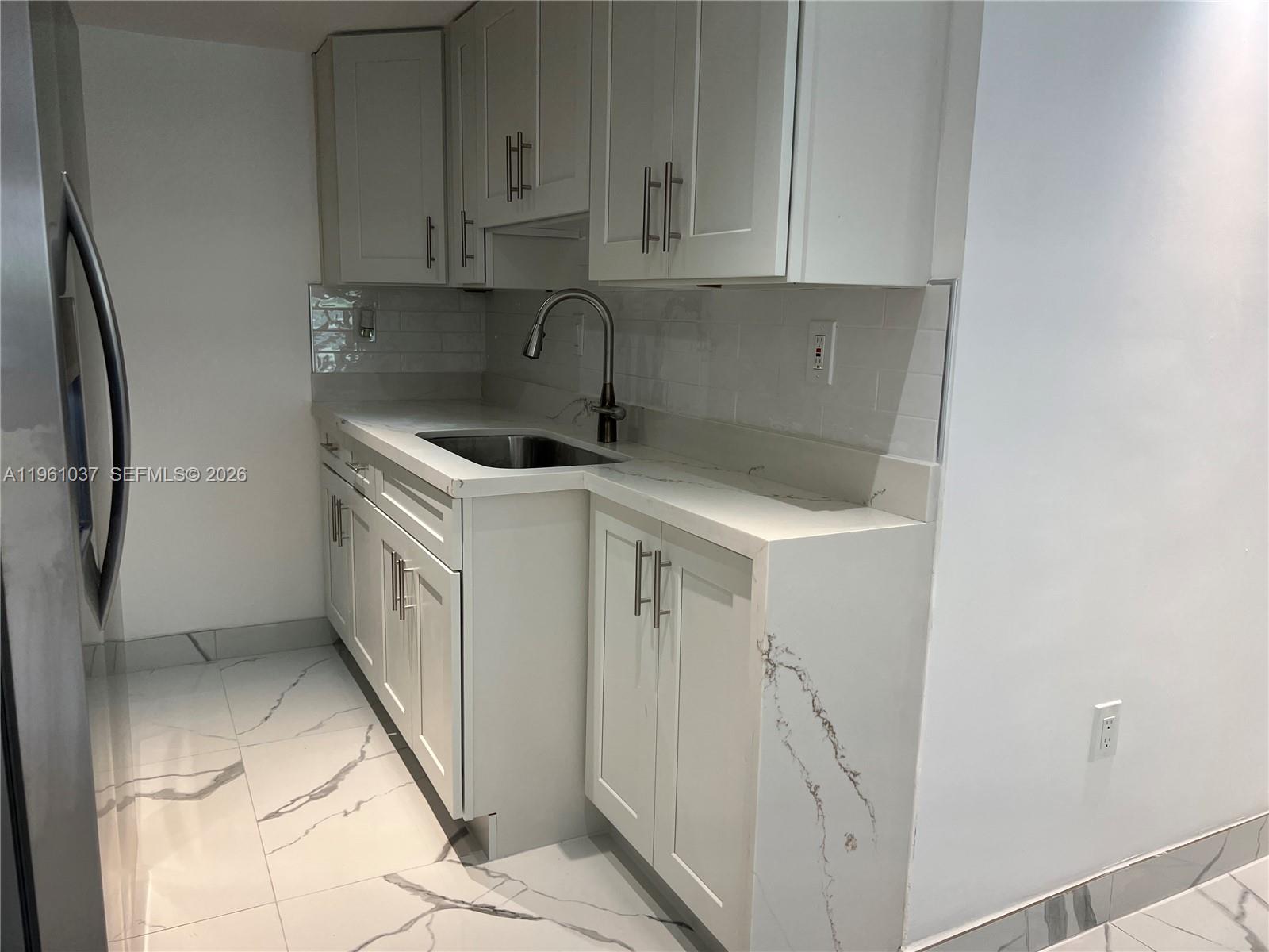 8609 SW 68th Ct #2 Pinecrest, FL 33143