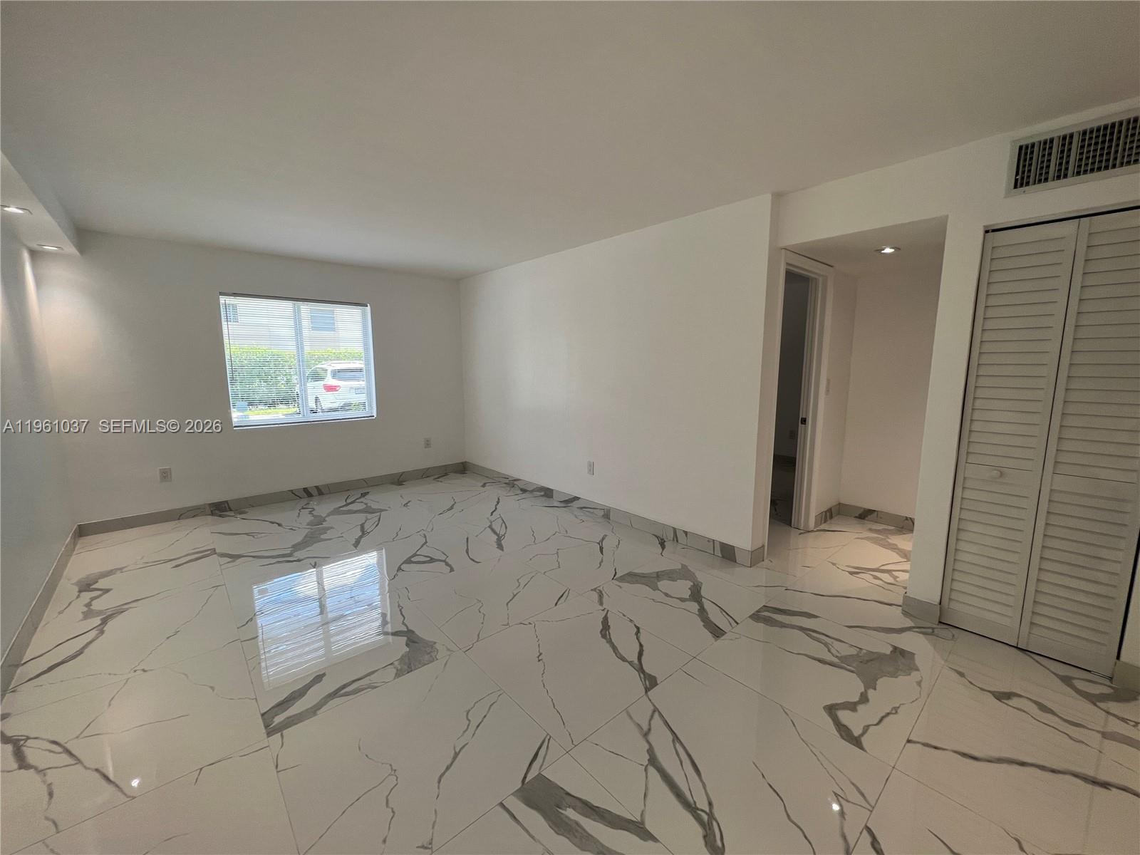 8609 SW 68th Ct #2 Pinecrest, FL 33143