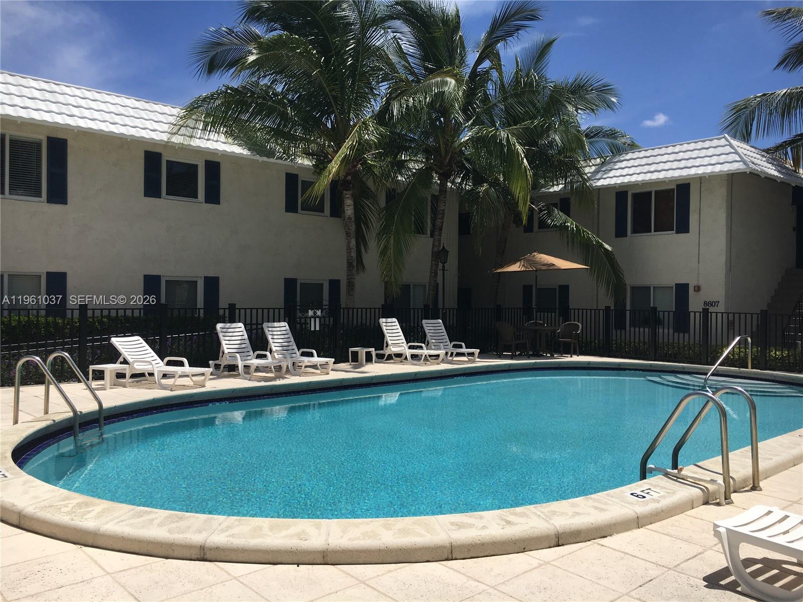 8609 SW 68th Ct #2 Pinecrest, FL 33143