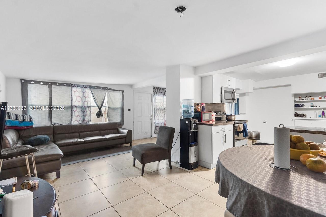 1150 SW 24th Ave Fort Lauderdale, FL 33312