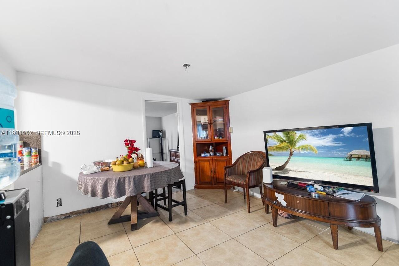 1150 SW 24th Ave Fort Lauderdale, FL 33312