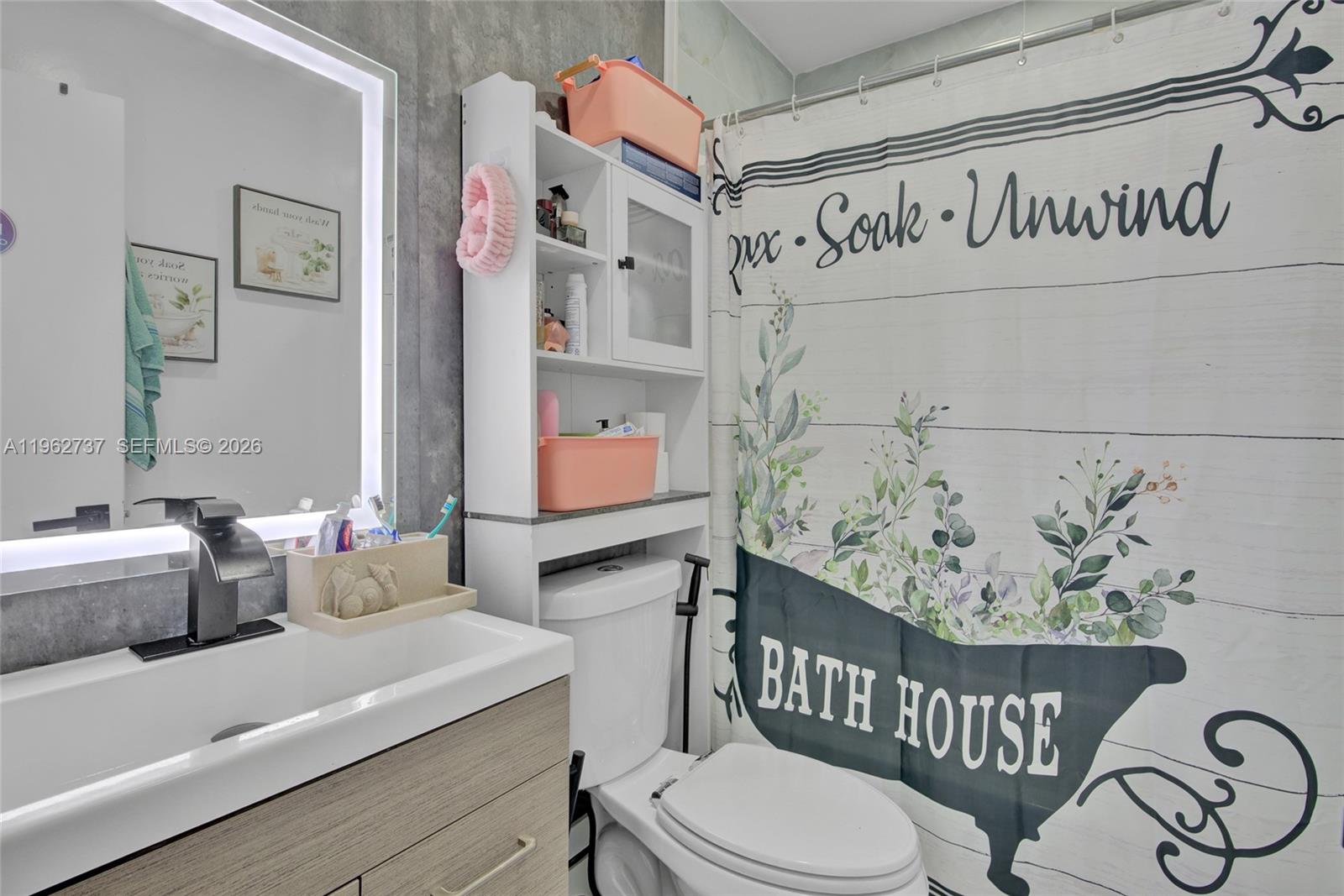 11751 SW 168th Ter Miami, FL 33177