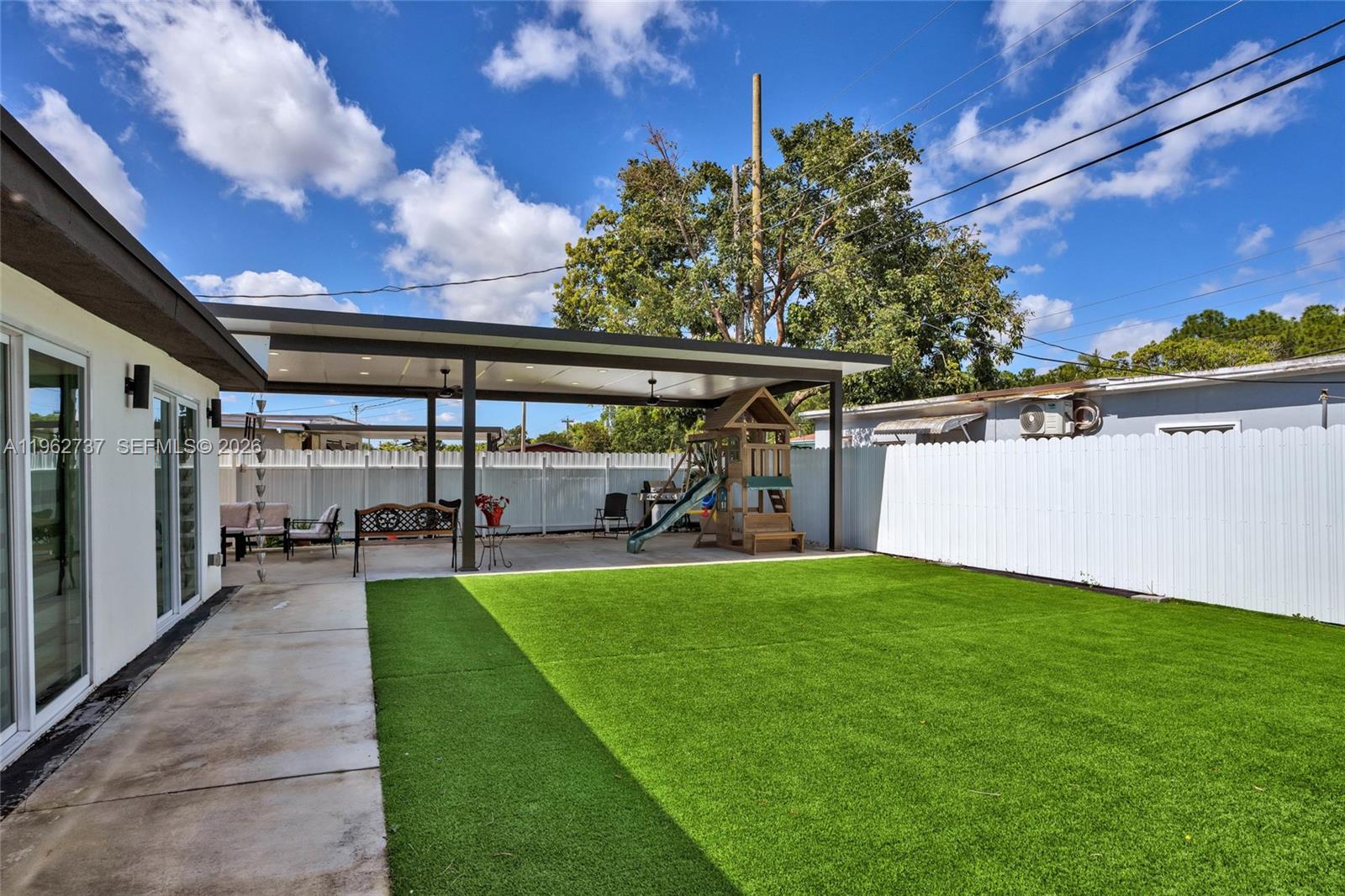 11751 SW 168th Ter Miami, FL 33177