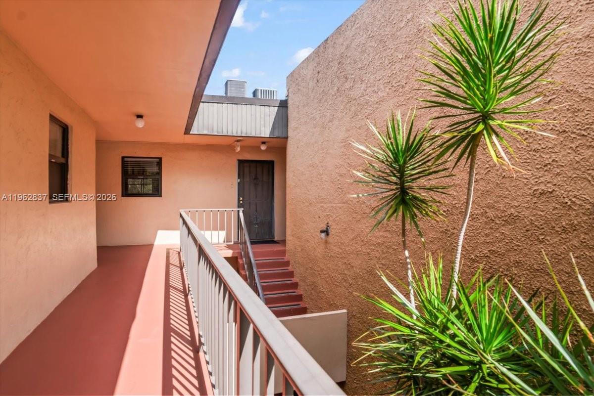 8851 N New Riv Canal Rd #16E