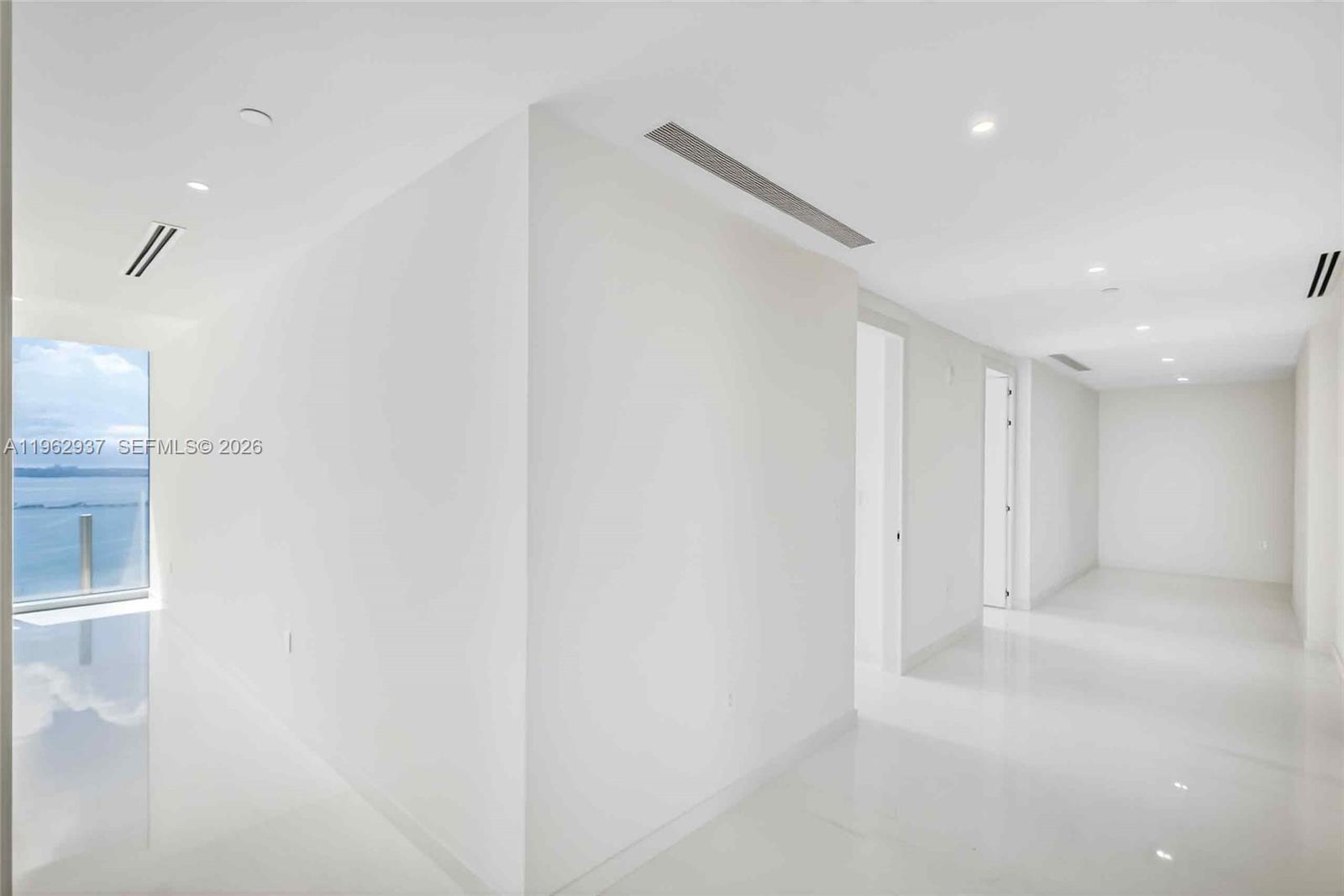 300 Biscayne Blvd Way #4901E Miami, FL 33131