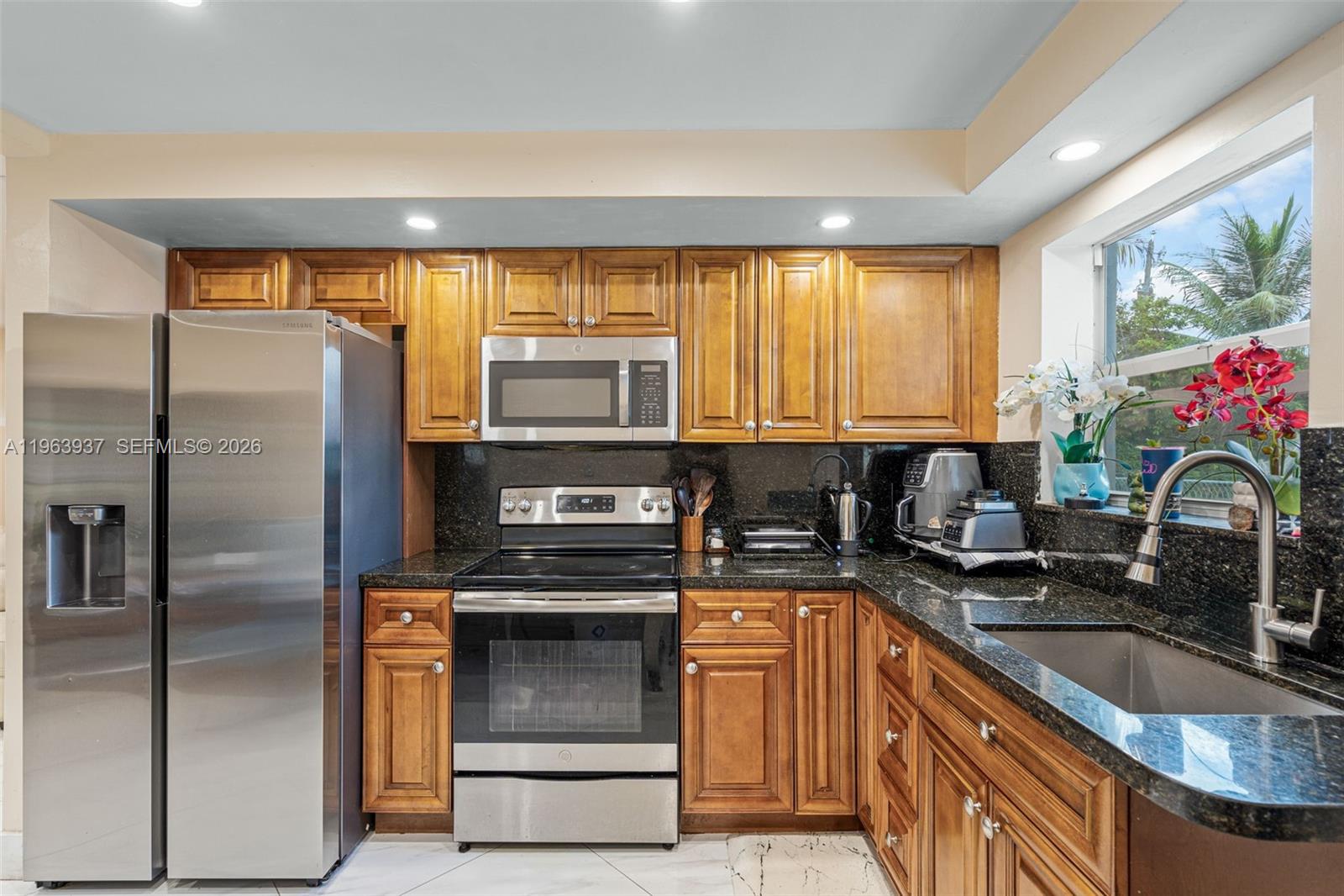 6233 Rodman St Hollywood, FL 33023