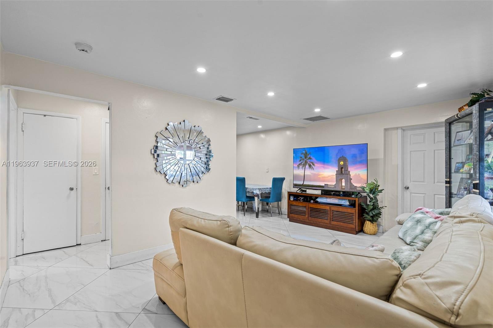 6233 Rodman St Hollywood, FL 33023