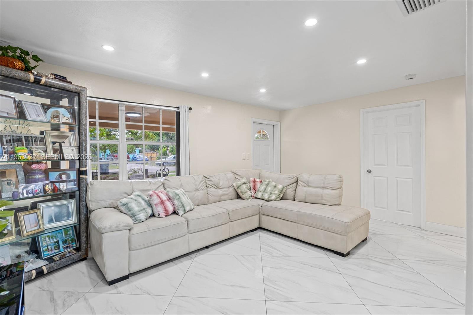 6233 Rodman St Hollywood, FL 33023