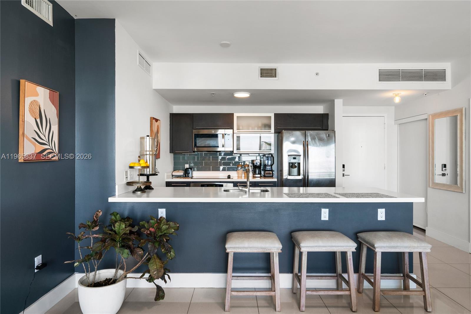 90 SW 3rd St #2706 Miami, FL 33130