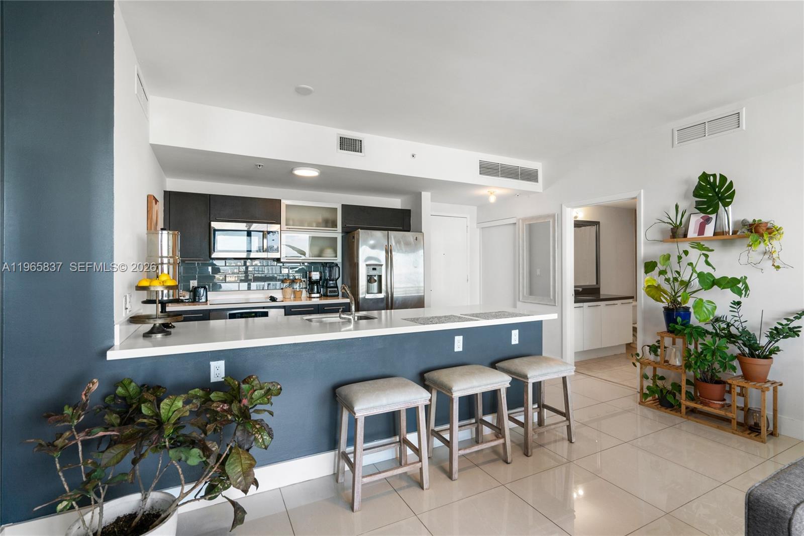 90 SW 3rd St #2706 Miami, FL 33130