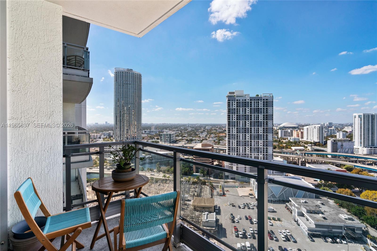 90 SW 3rd St #2706 Miami, FL 33130