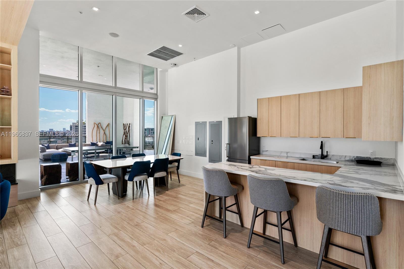 90 SW 3rd St #2706 Miami, FL 33130