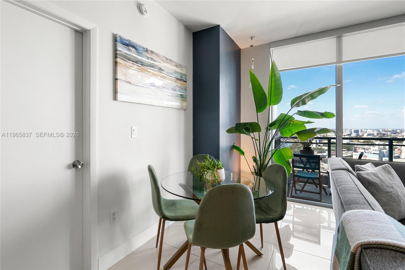 90 SW 3rd St #2706 Miami, FL 33130