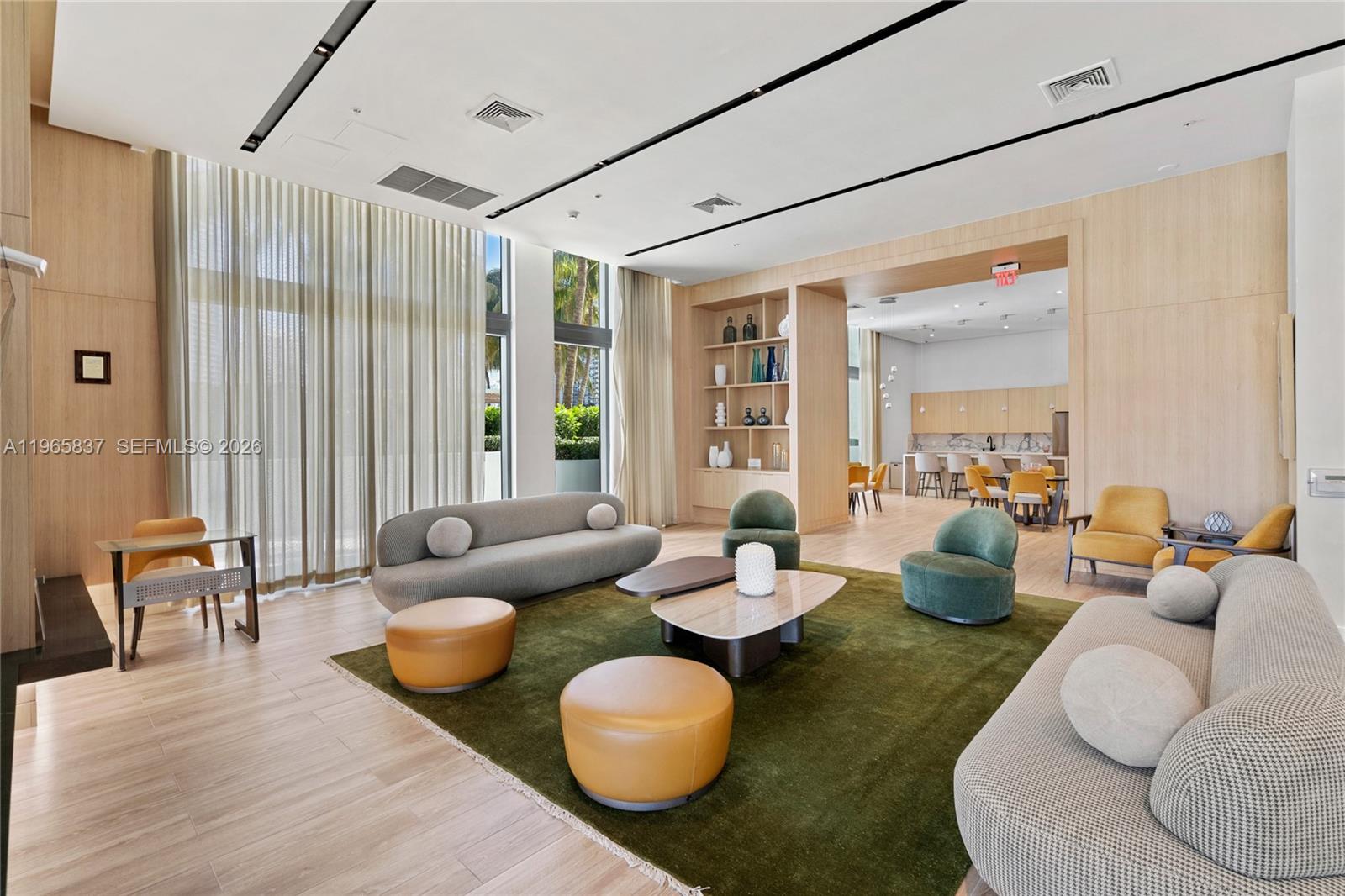 90 SW 3rd St #2706 Miami, FL 33130