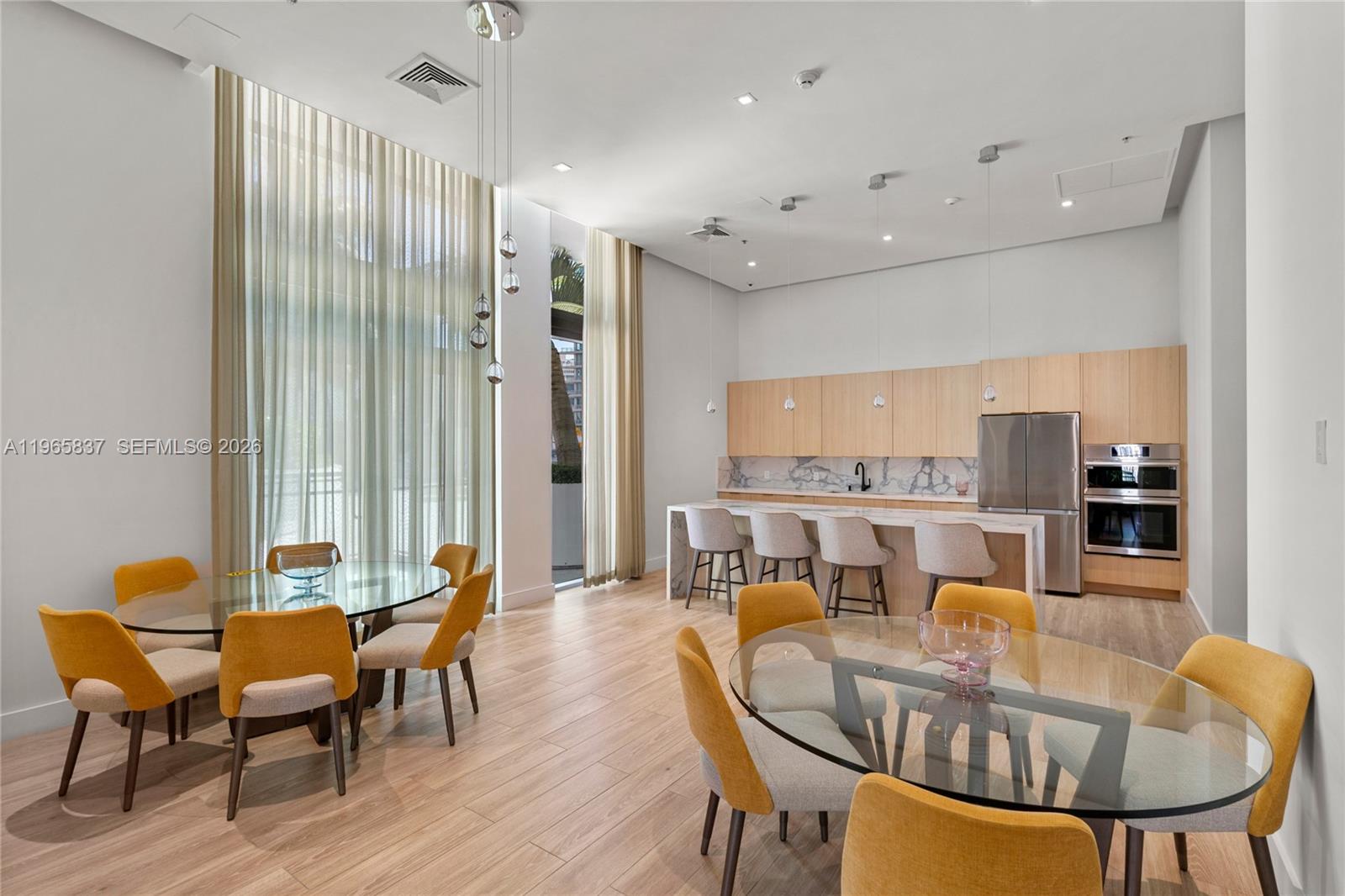 90 SW 3rd St #2706 Miami, FL 33130