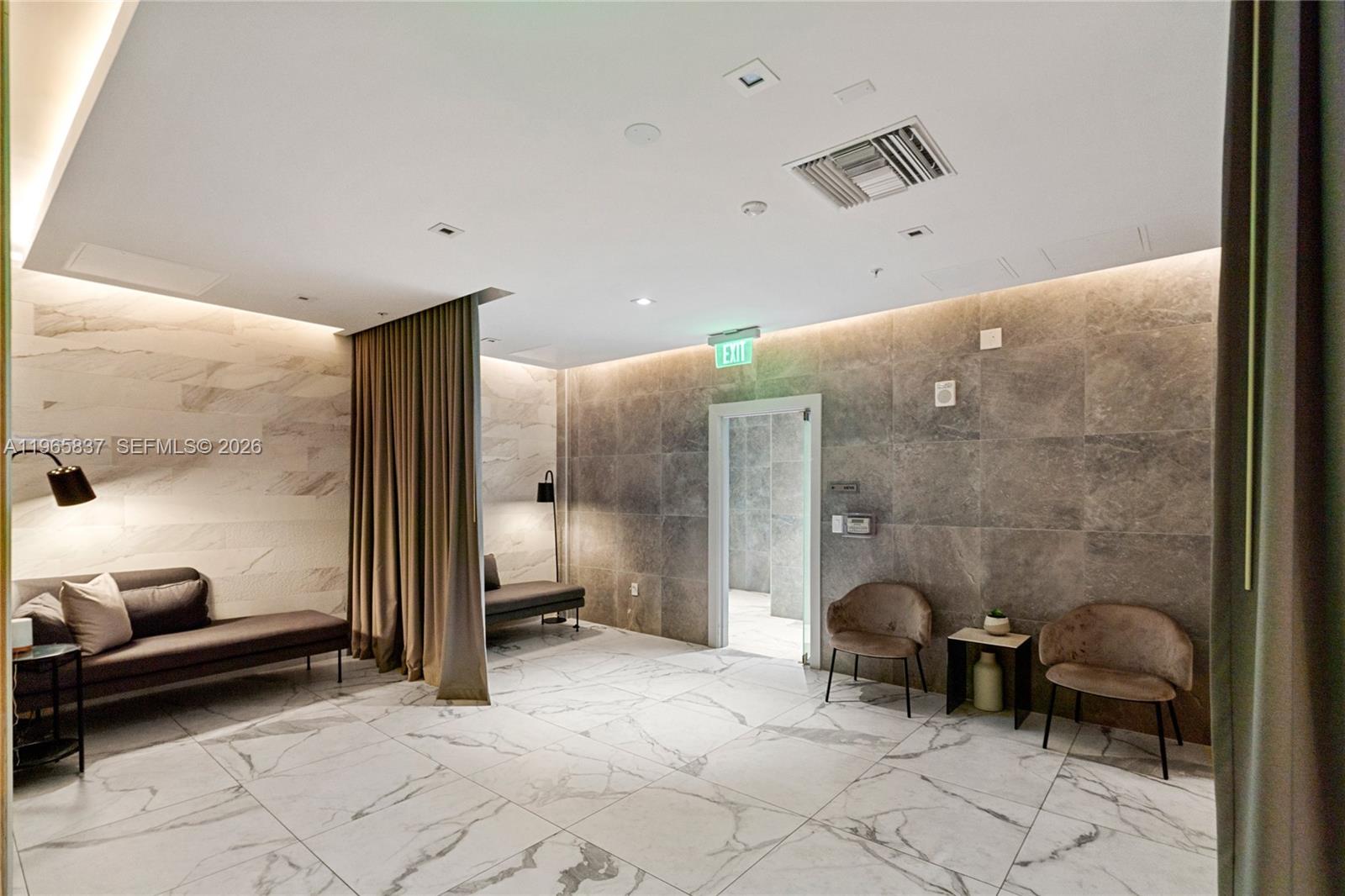 90 SW 3rd St #2706 Miami, FL 33130