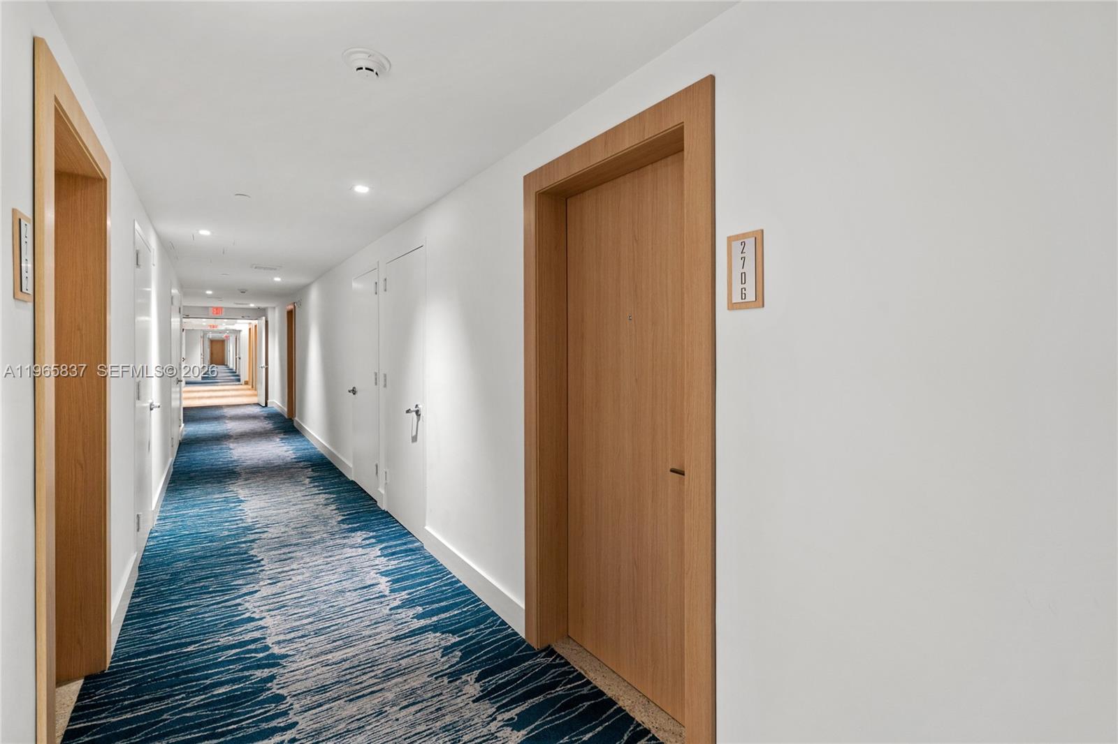 90 SW 3rd St #2706 Miami, FL 33130