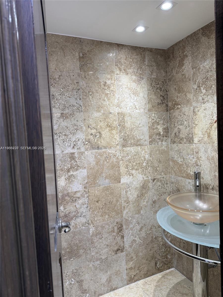 245 Poinciana Dr #505 Sunny Isles Beach, FL 33160