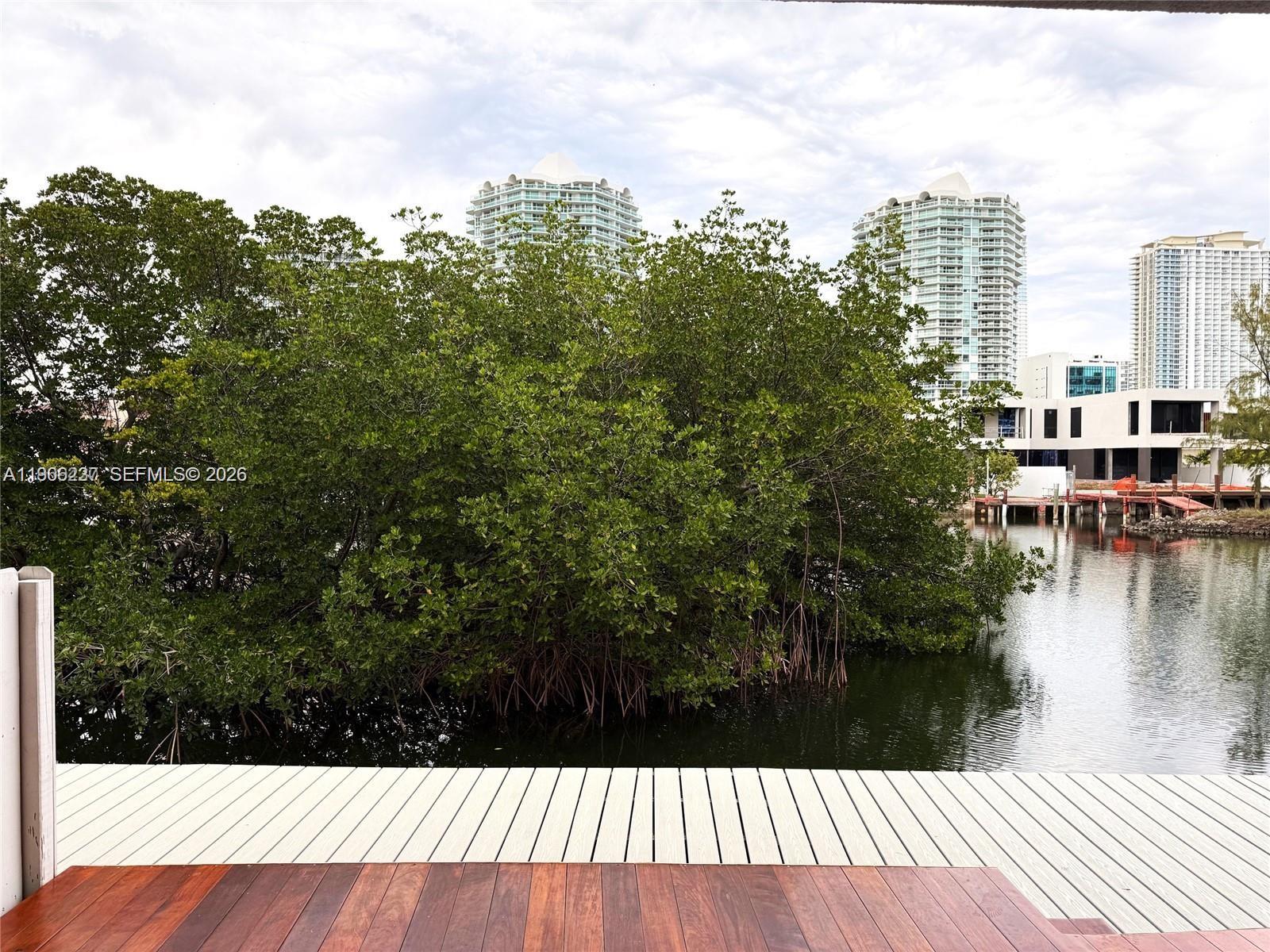 245 Poinciana Dr #505 Sunny Isles Beach, FL 33160