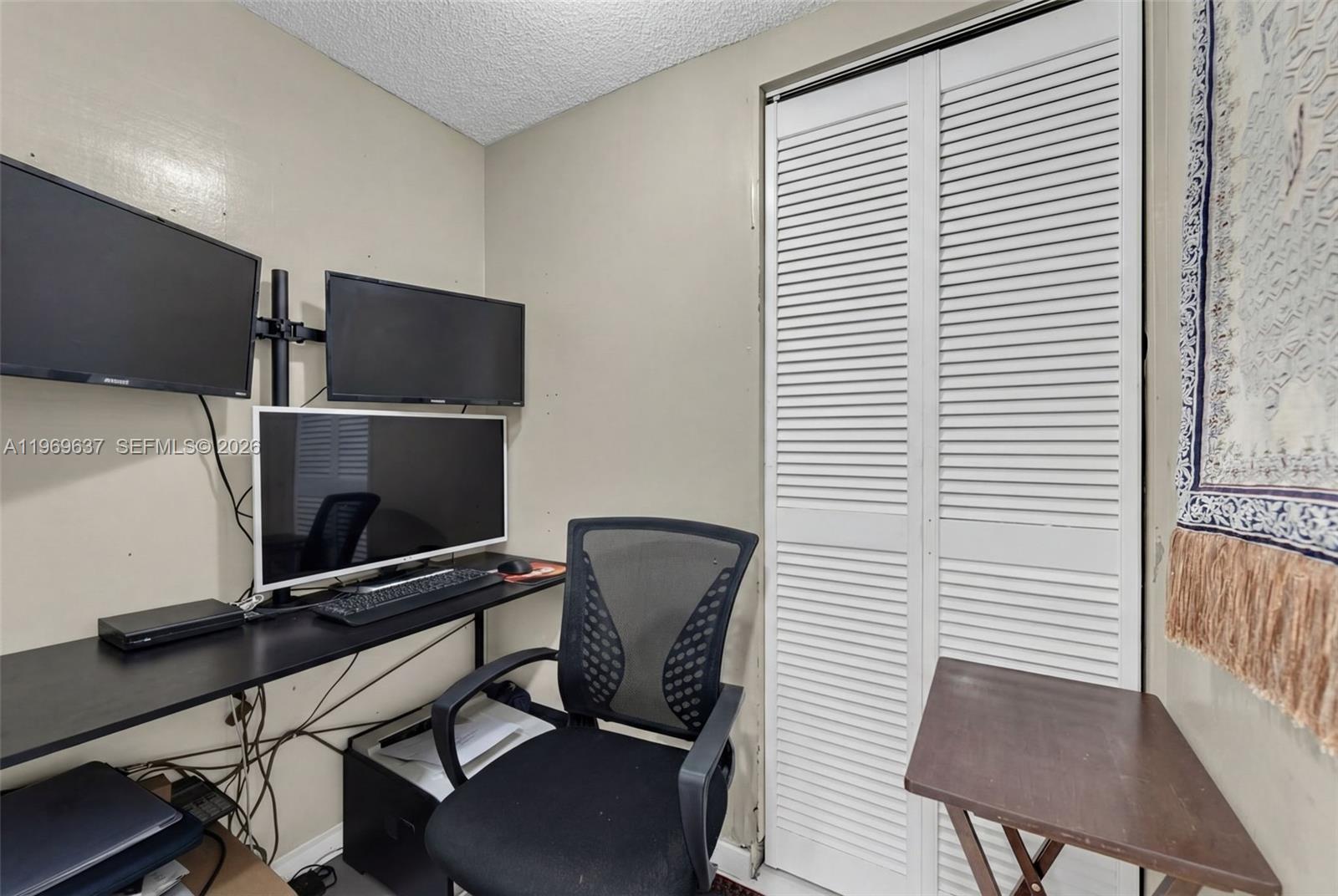 2500 Parkview Dr #2407 Hallandale Beach, FL 33009