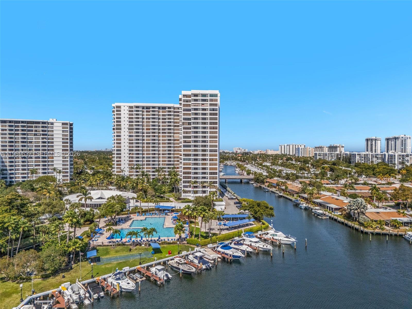 2500 Parkview Dr #2407 Hallandale Beach, FL 33009