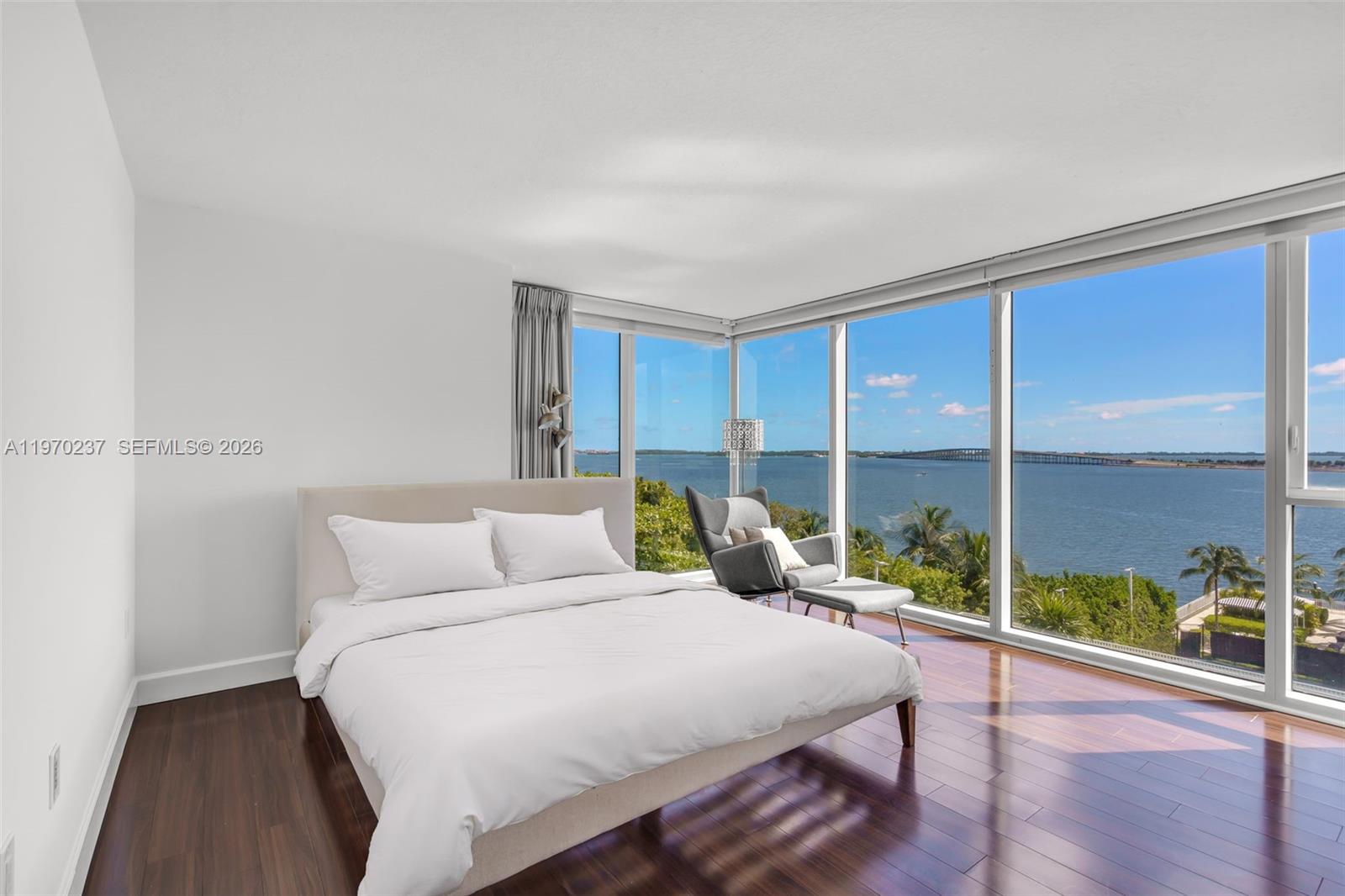 2101 Brickell Ave #306 Miami, FL 33129