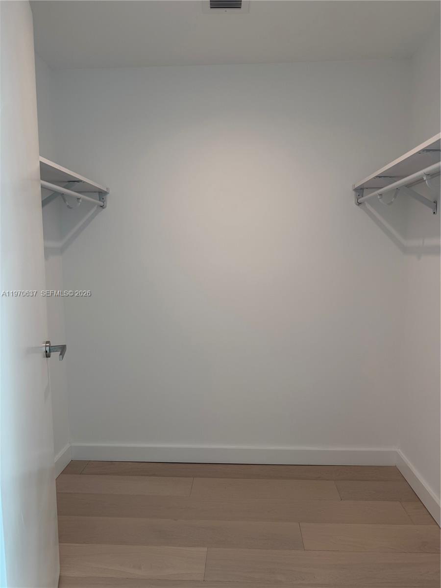 9201 E Bay Hbr Dr #202 Bay Harbor Islands, FL 33154