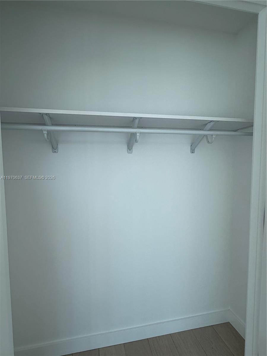 9201 E Bay Hbr Dr #202 Bay Harbor Islands, FL 33154