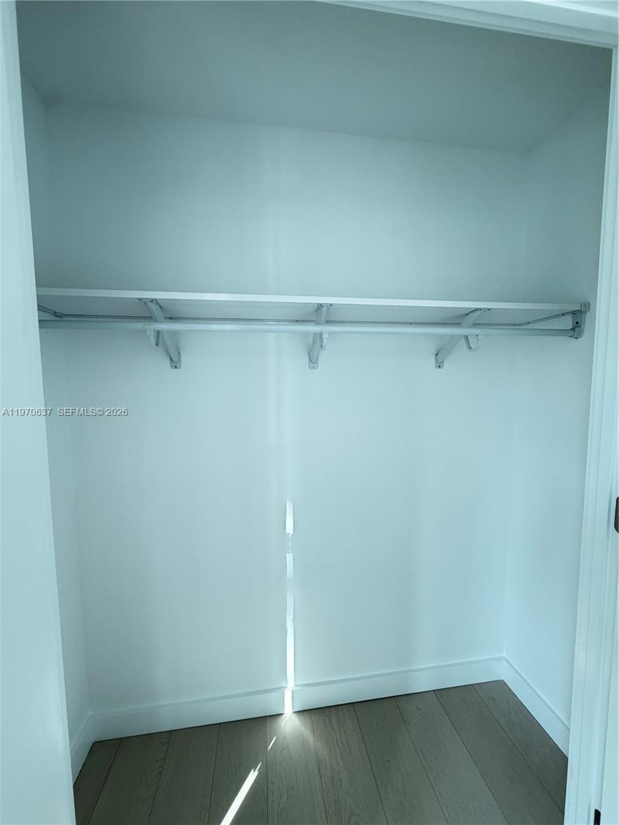 9201 E Bay Hbr Dr #202 Bay Harbor Islands, FL 33154