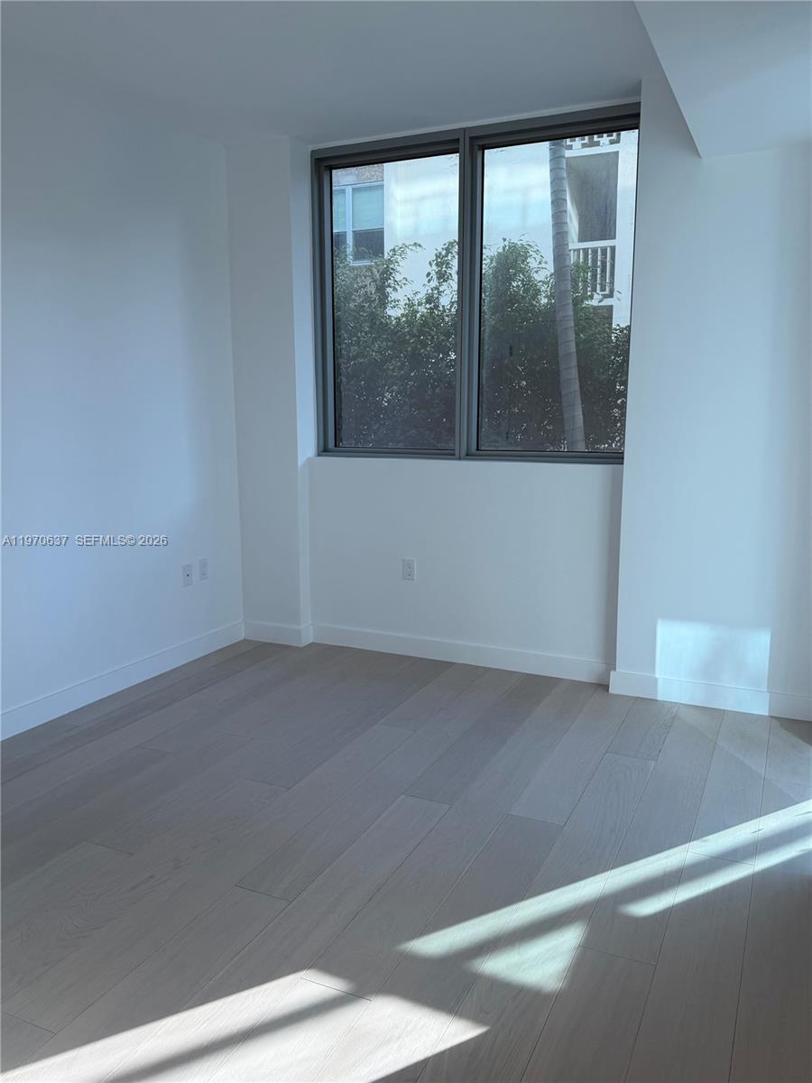 9201 E Bay Hbr Dr #202 Bay Harbor Islands, FL 33154