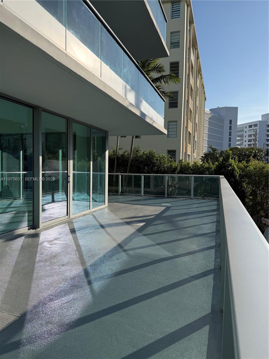 9201 E Bay Hbr Dr #202 Bay Harbor Islands, FL 33154