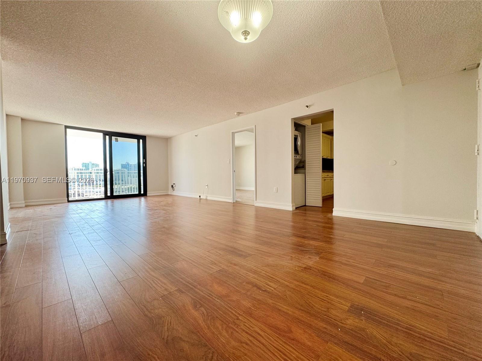 image Winston Towers 6009