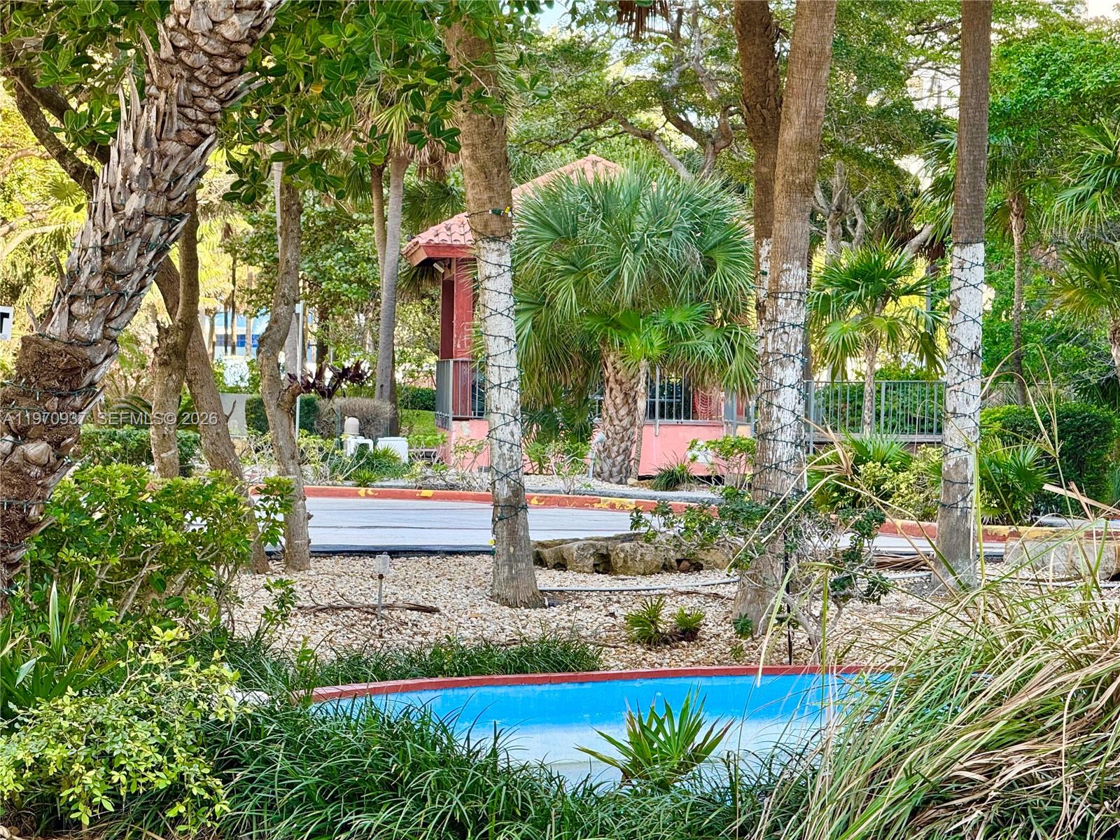 image Winston Towers 60040